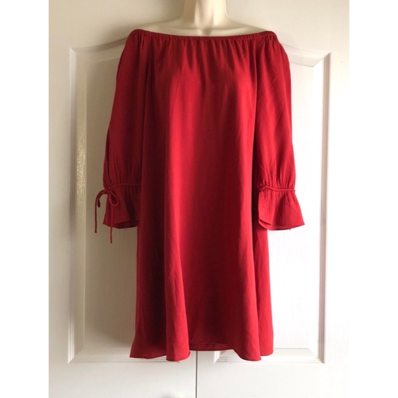 LOFT Dresses & Skirts - LOFT Off the Shoulder Dress